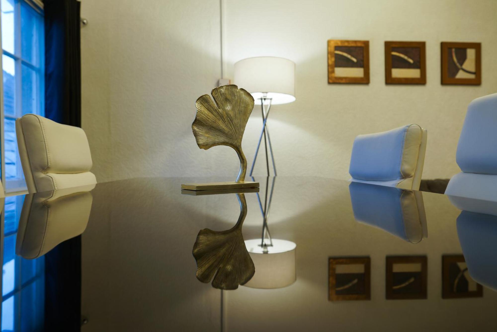 Royal Hotel Кетеринг Экстерьер фото