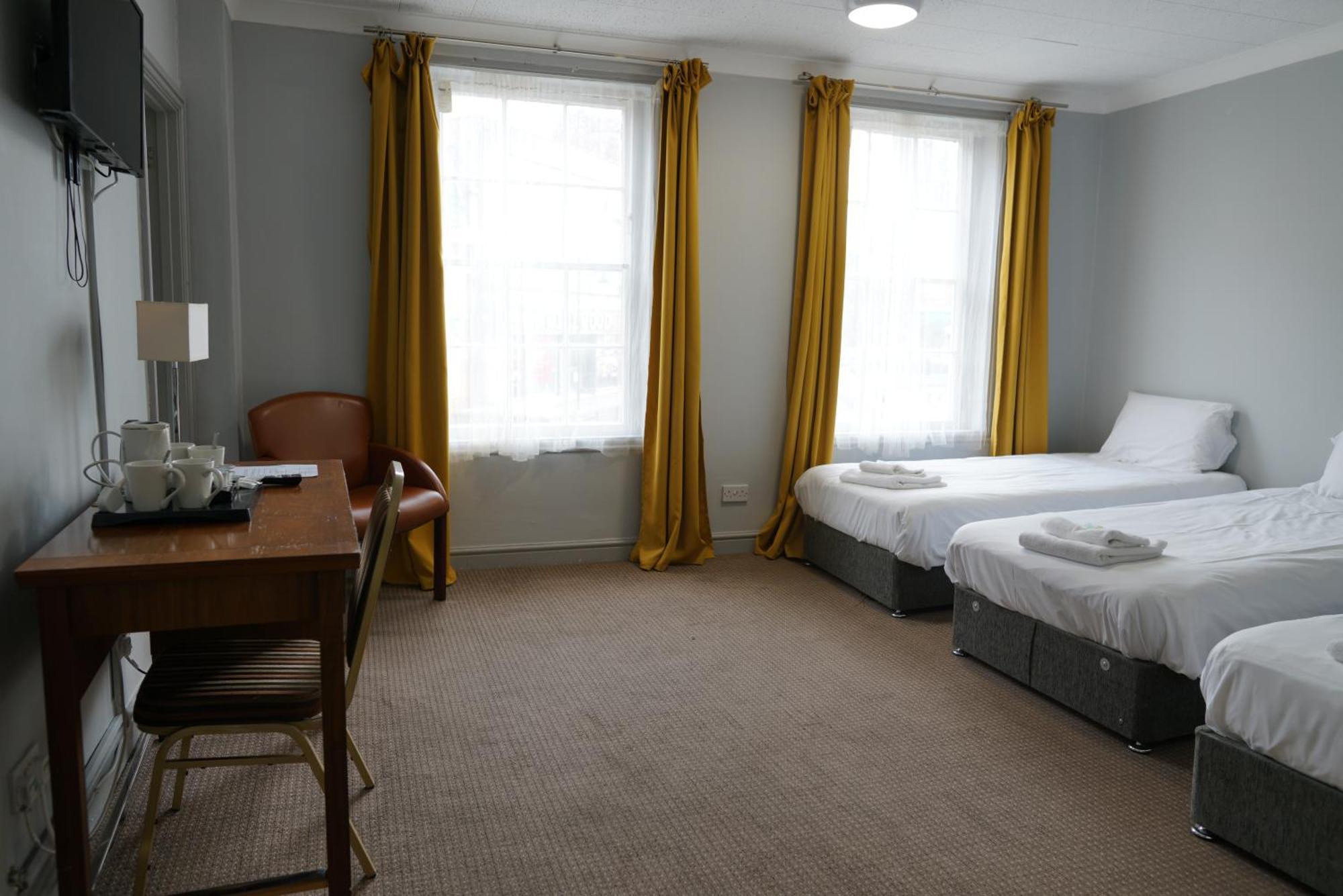 Royal Hotel Кетеринг Экстерьер фото